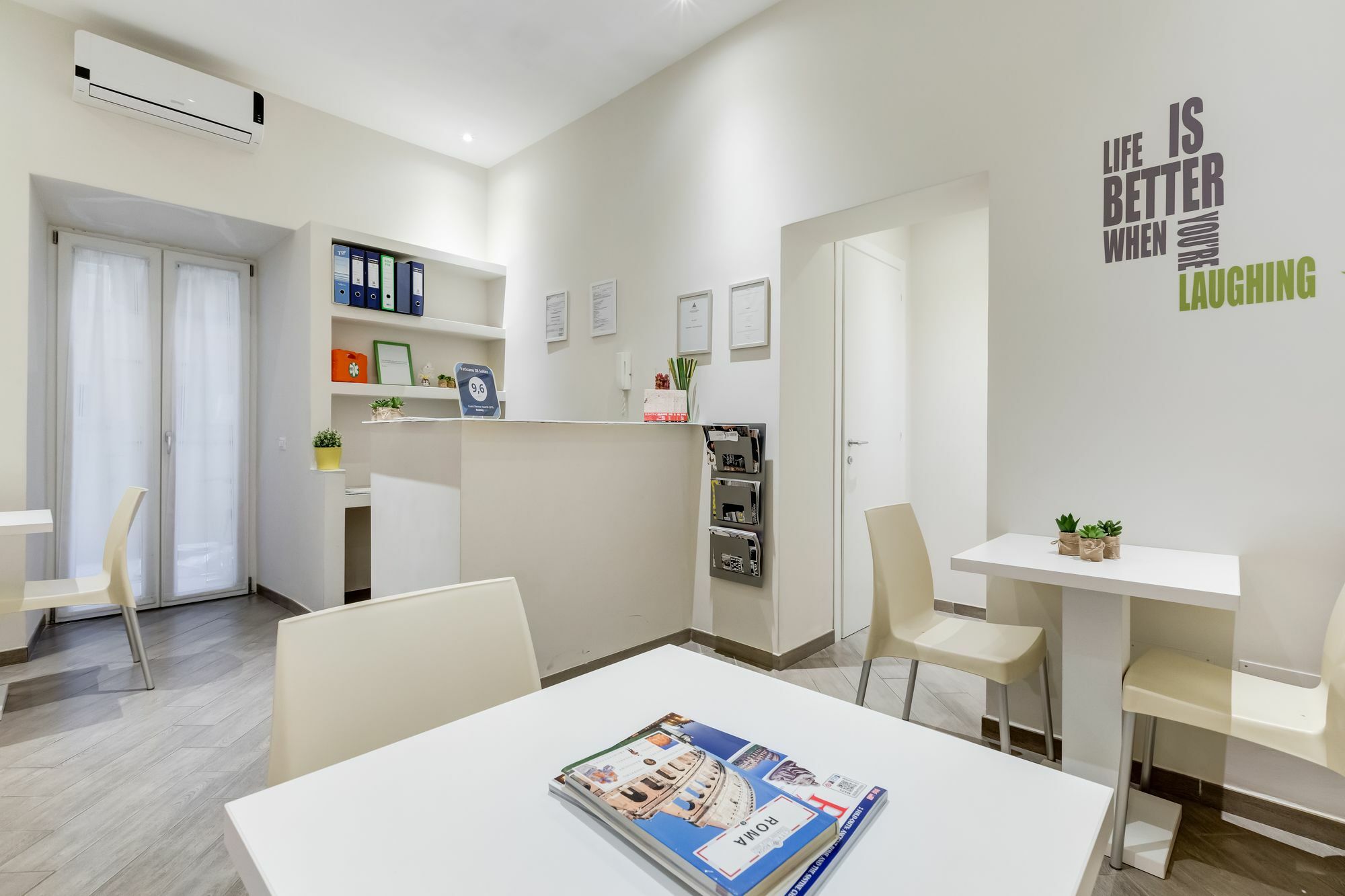 Vaticano 38 Suites Рим Екстериор снимка