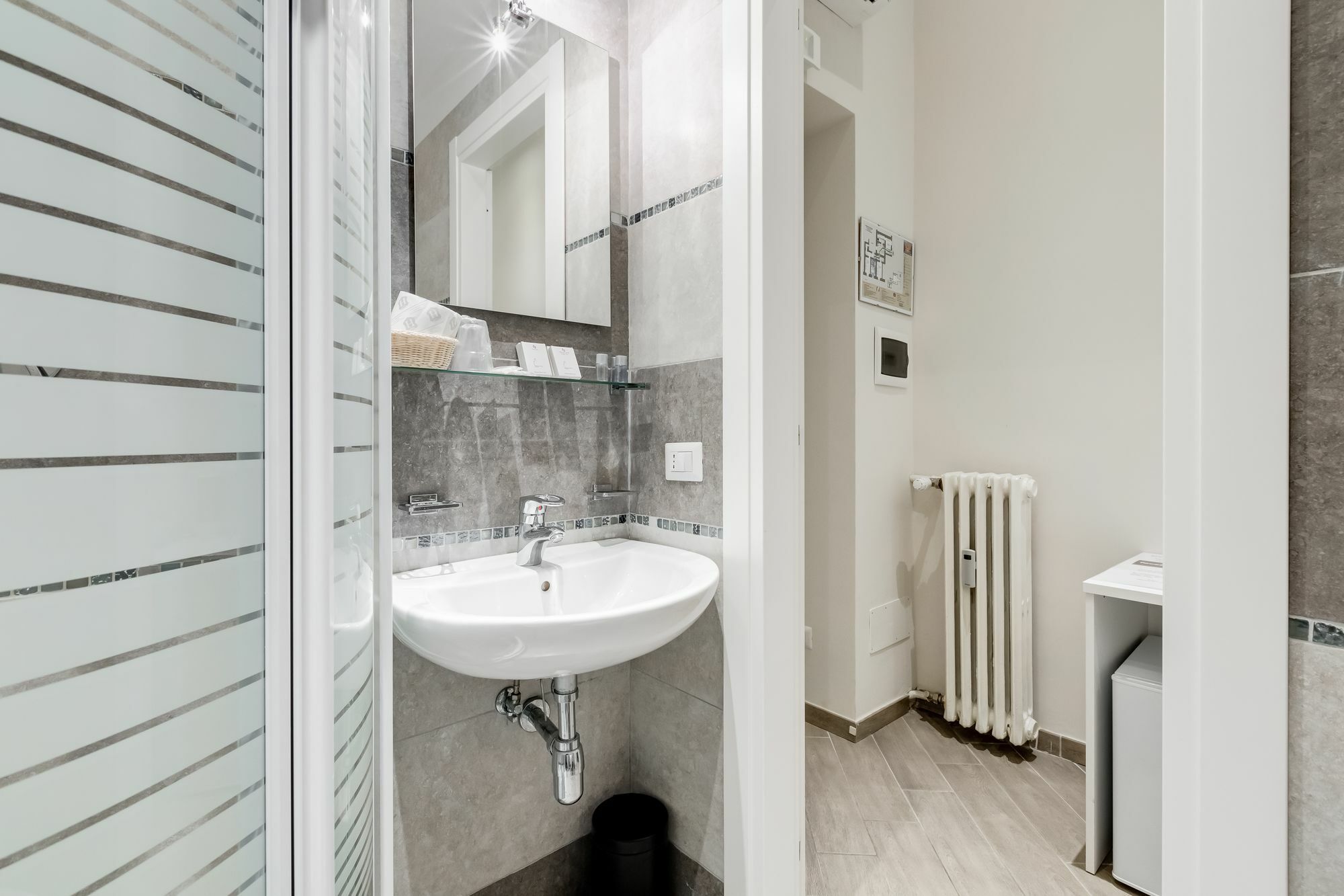 Vaticano 38 Suites Рим Екстериор снимка